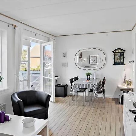 4106-borre-klintholm-havneby-6 別荘 *