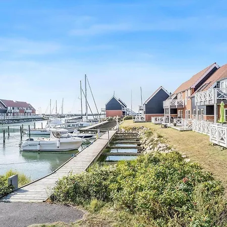 4106-borre-klintholm-havneby-6 * Borre