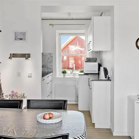 4106-borre-klintholm-havneby-6 * Borre
